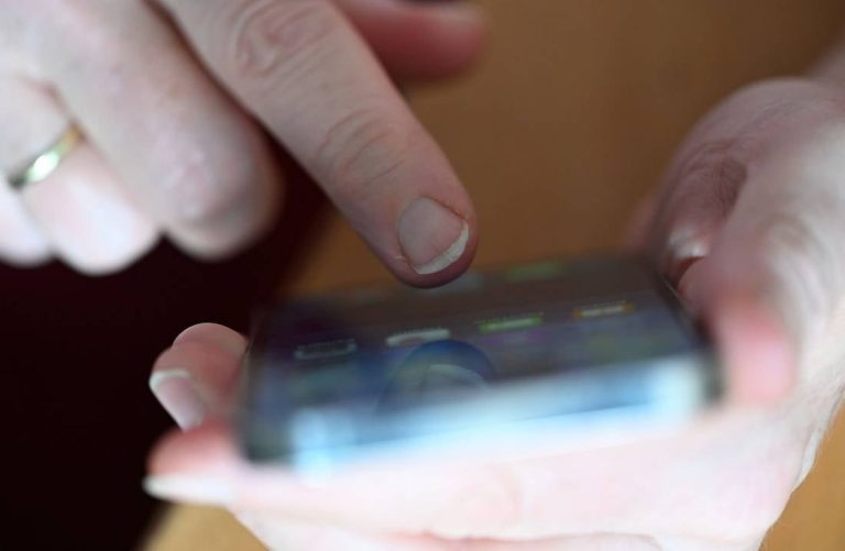 Smartphone-Nutzung verändert sich: Deutsche telefonieren weniger und schreiben mehr Smartphone-Nutzung verändert sich: Deutsche telefonieren weniger und schreiben mehr